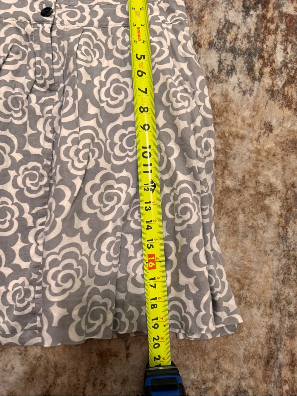 Old Navy Gray White Graphic Floral Pleated Retro Mini A-Line Skirt w/ pockets - Picture 9 of 13